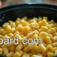 How to Make the Ultimate Slow Cooker Mac and Cheese Recipe