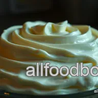 Heavenly Cream Cheese Frosting: My Easy, Decadent Recipe