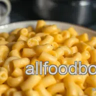 Lush Homemade Mac and Cheese: A Proper Comfort Food!