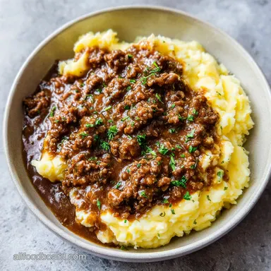Ground Beef and Gravy over Mashed Potatoes for 4 Servings Recipe Card