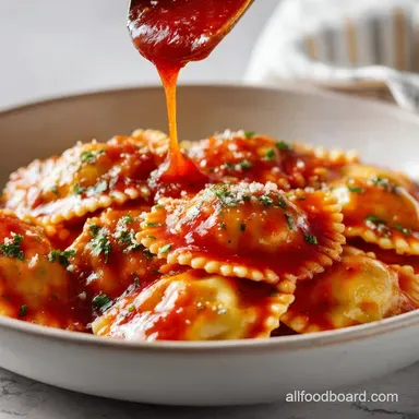 Ravioli Sauce: Best Slow-Simmered Tomato Mascarpone
