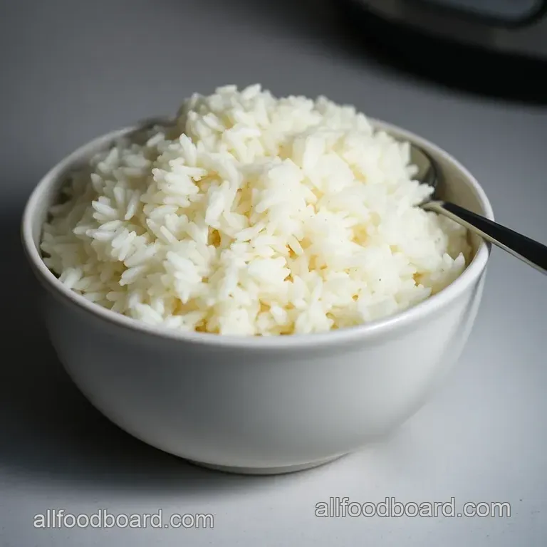 Fluffy Instant Pot Jasmine Rice presentation